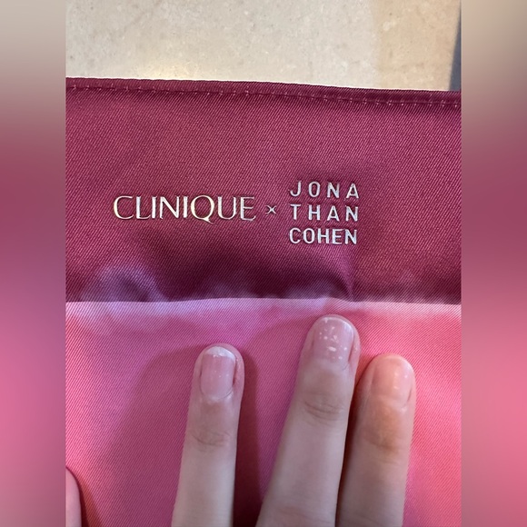 NWT Clinique Women's Pink and Red Tote Bag - Picture 2 of 4